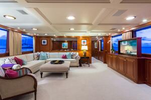 LADY J Worth Avenue Yachts