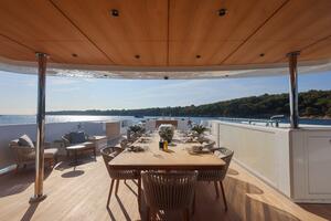 Bridge Deck Aft