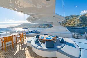Sundeck With Table Deployed